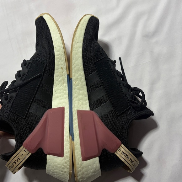 Adidas NMD R1 V2 Core Black 2022 Shoes size 7 - Picture 3 of 8